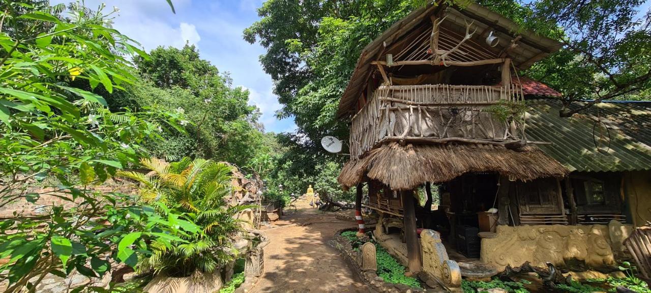 Humbhaha Jungle Yala Nature Eco Resort Kataragama Exterior foto
