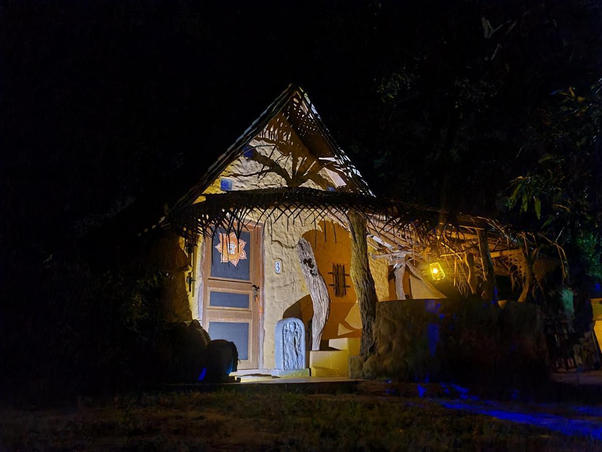 Humbhaha Jungle Yala Nature Eco Resort Kataragama Exterior foto
