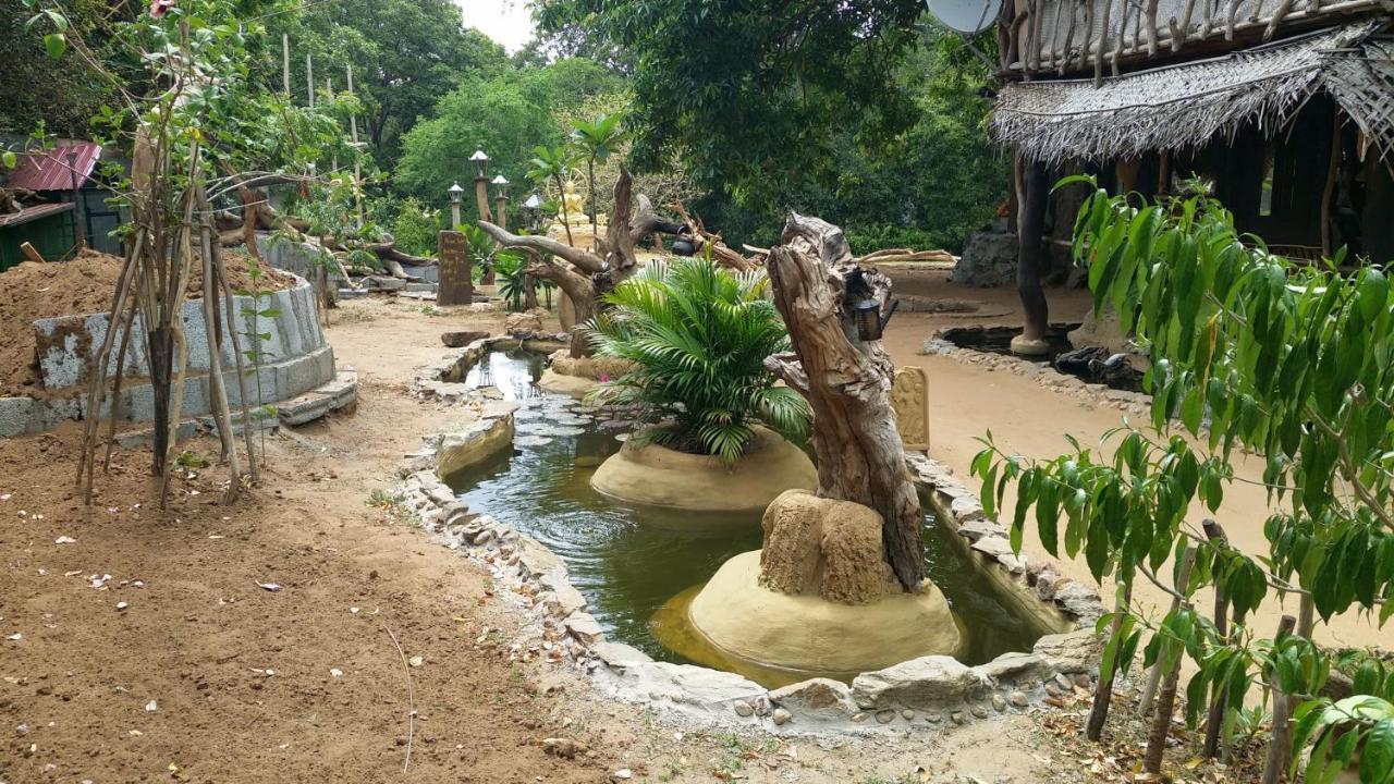 Humbhaha Jungle Yala Nature Eco Resort Kataragama Exterior foto